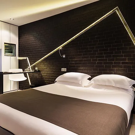 Arc De Triomphe Etoile 4*
