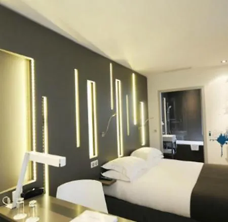 Arc De Triomphe Etoile Hotel 4*