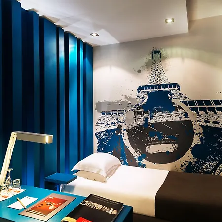 Arc De Triomphe Etoile Hotel