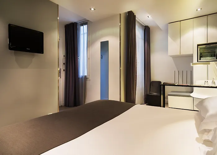 Arc De Triomphe Etoile