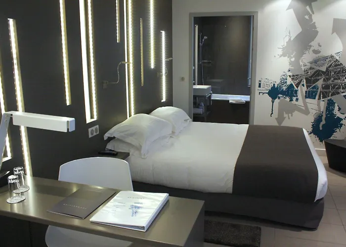 Hotel Arc De Triomphe Etoile