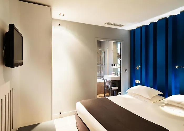 Arc De Triomphe Etoile Hotel 4*