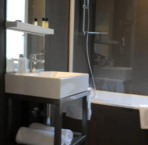 Arc De Triomphe Etoile 4*