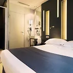 Arc De Triomphe Etoile Hotel