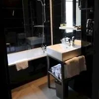 Arc De Triomphe Etoile Hotel París