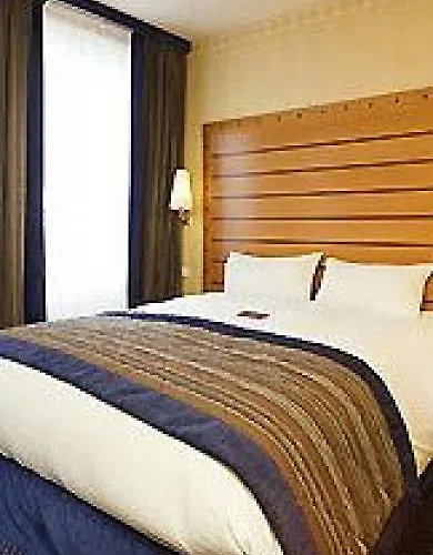Hotel Arc De Triomphe Etoile 4*