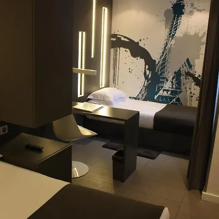 Arc De Triomphe Etoile Paryż