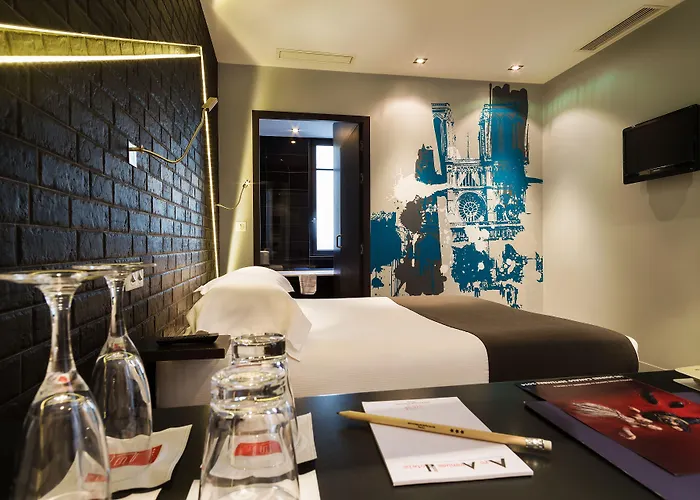 Hotel Arc De Triomphe Etoile